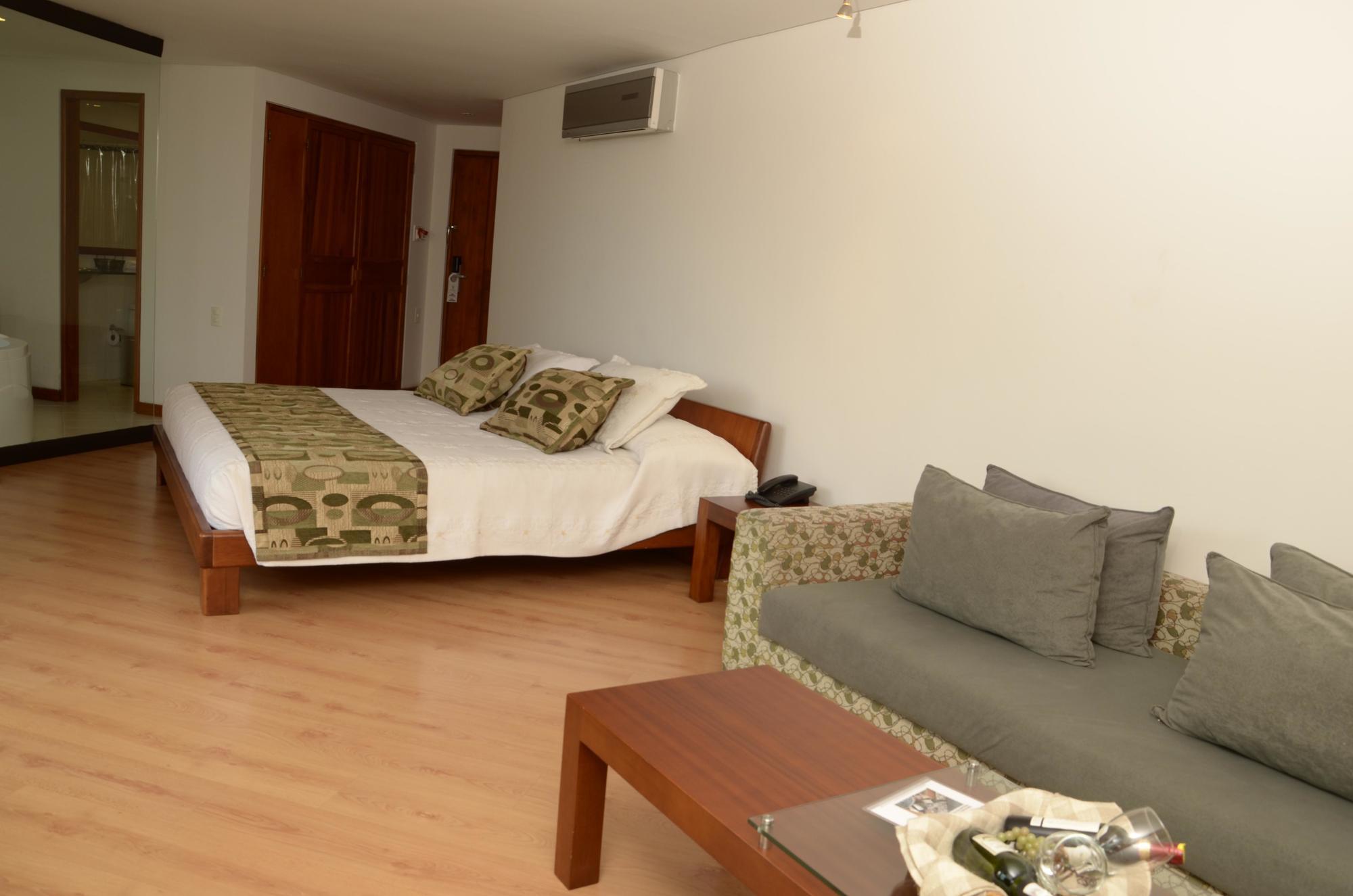 Hotel Casa Victoria Medellín Exteriör bild