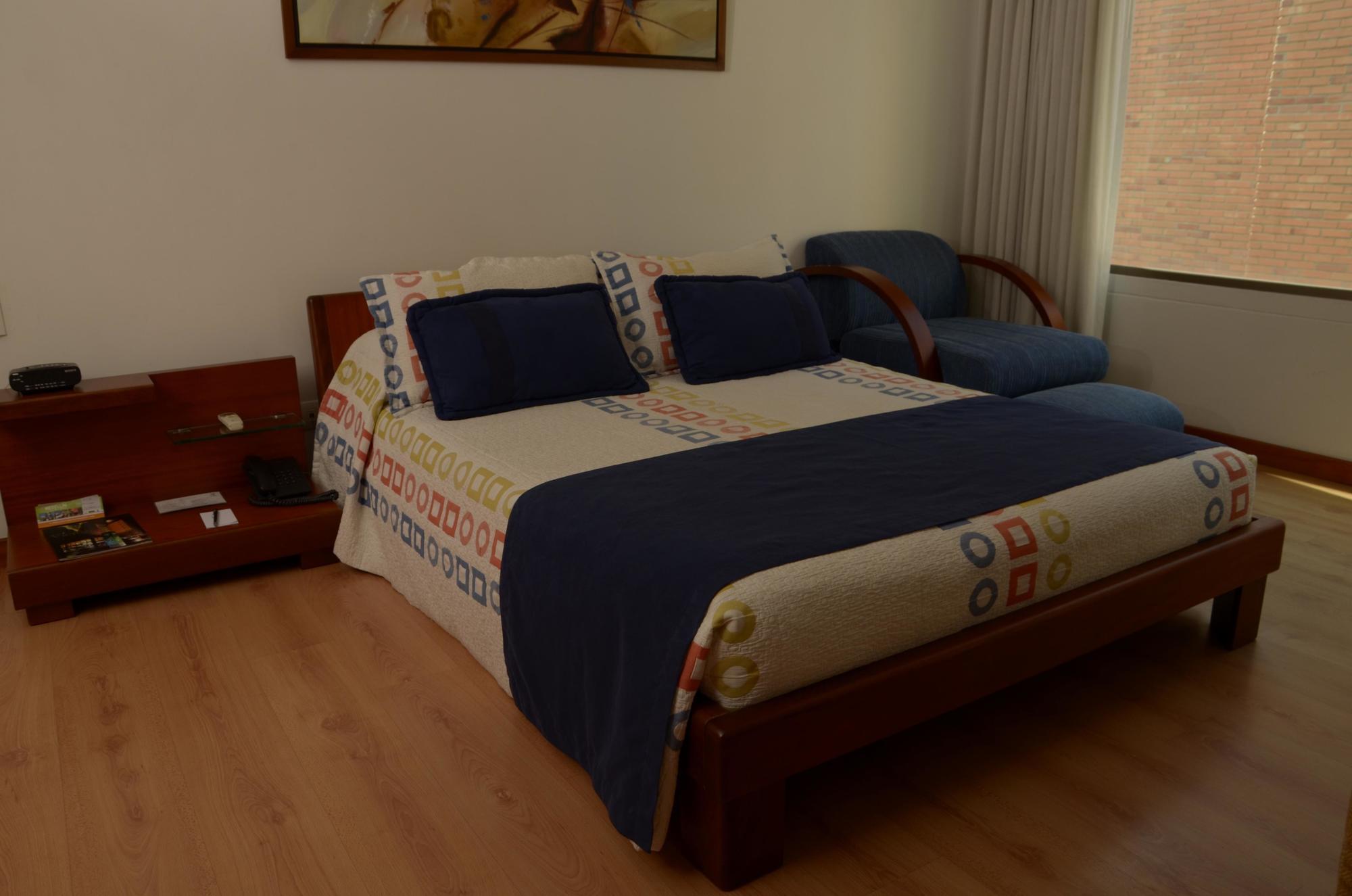 Hotel Casa Victoria Medellín Exteriör bild